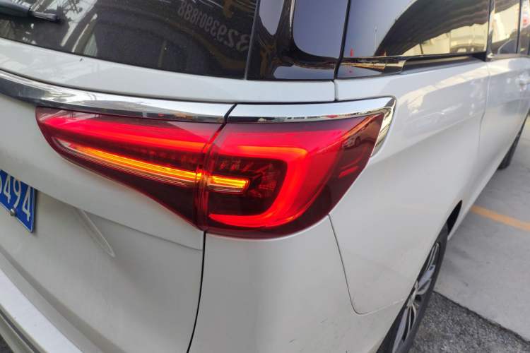 Used Buick GL8 2023 ES Lu Zun Deluxe Model
