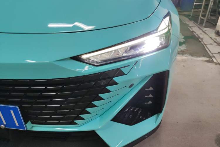 Used Changan UNI-V 2022 1.5T Prestige Version
