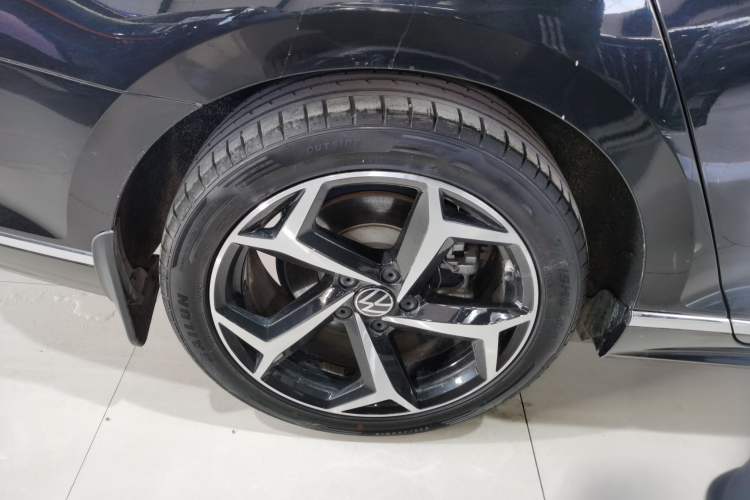 Used Volkswagen Magotan 2023 2 Million Units Commemorative Edition 330TSI DSG Luxury Version