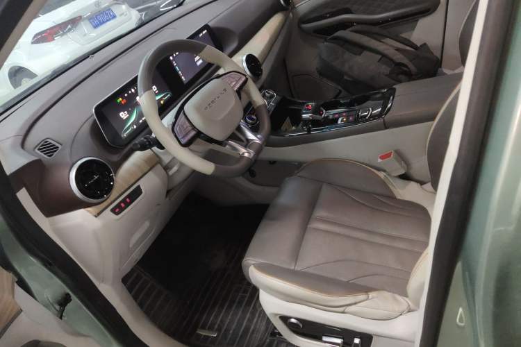 Used FORTHING Yacht 2022 1.5T DCT Chasing-the-Waves Edition