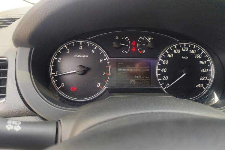 Used Nissan Tiida 2024 1.6L CVT Cool Dynamic Edition Odometer Close Up