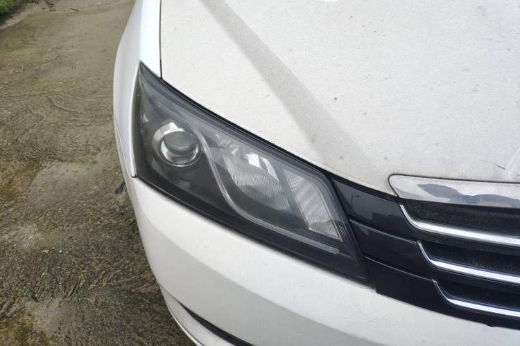 Used Geely Auto Emgrand 2016 Sedan 1.5L CVT Upward Version Right Front Headlight