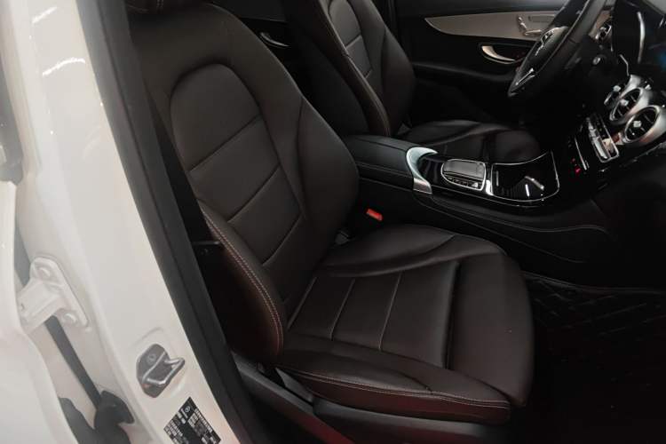 Used Mercedes-Benz GLC 2021 GLC 260 L 4MATIC Dynamic Edition Right Front Seat