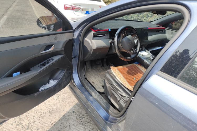 Used BYD Qin PLUS 2025 DM-i Smart Drive 55KM Leading Model
