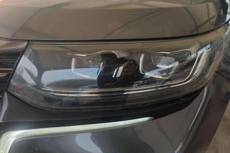 Used Changan CS95 2021 2.0T Two-Wheel Drive Luxury Version
