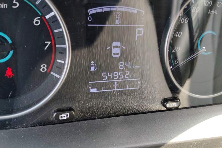 Used FORTHING Joyear XV 2016 1.6L CVT Luxury Model
