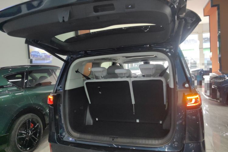 Used VOYAH Dream 2025 PHEV Four-Wheel-Drive Flagship Kunpeng Edition
