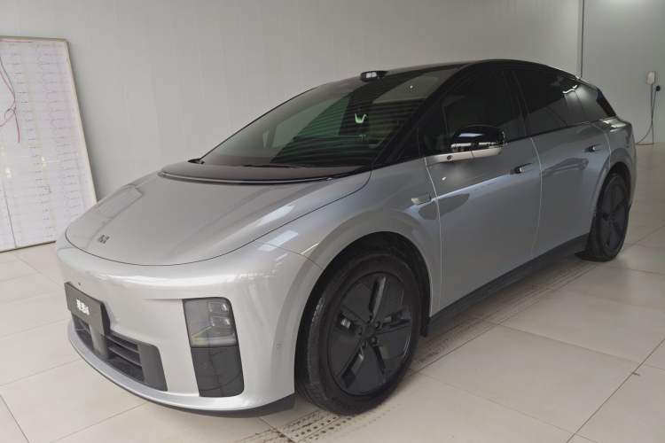 Used Li Auto i6 2025 Model Two-Wheel-Drive Standard Type