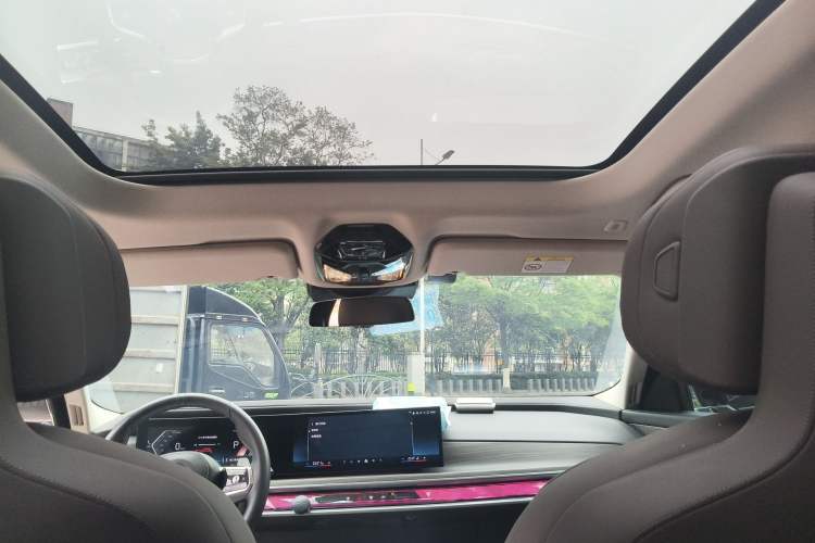 Used BMW 7 Series 2023 735Li M Sport Package
