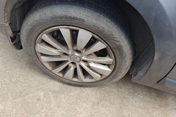 Used Citroen C-Quatre 2013 Sedan 1.6L Automatic Prestige Model Right Rear Wheel Hub