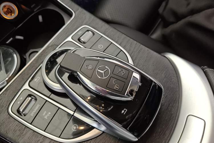 Used Mercedes-Benz C-Class 2018 C 200 L Sport Edition Vehicle Key