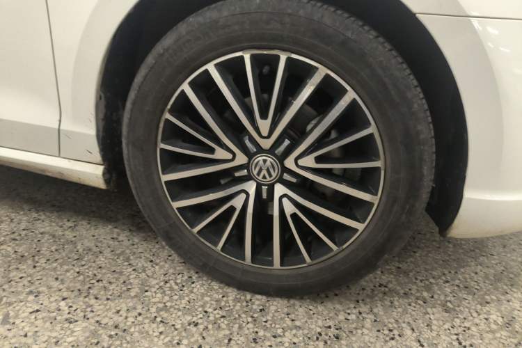 Used Volkswagen Lamando 2018 280TSI DSG Luxury Edition