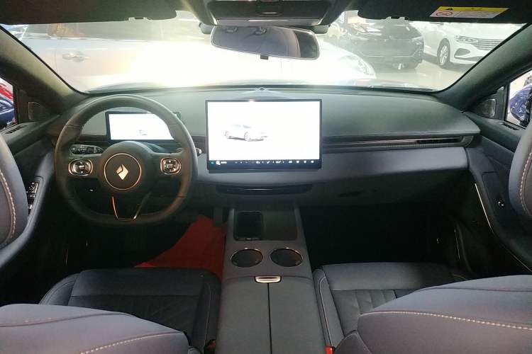 Used Baojun Enjoy 2025 Plug-in Hybrid 140km Luxury Edition
