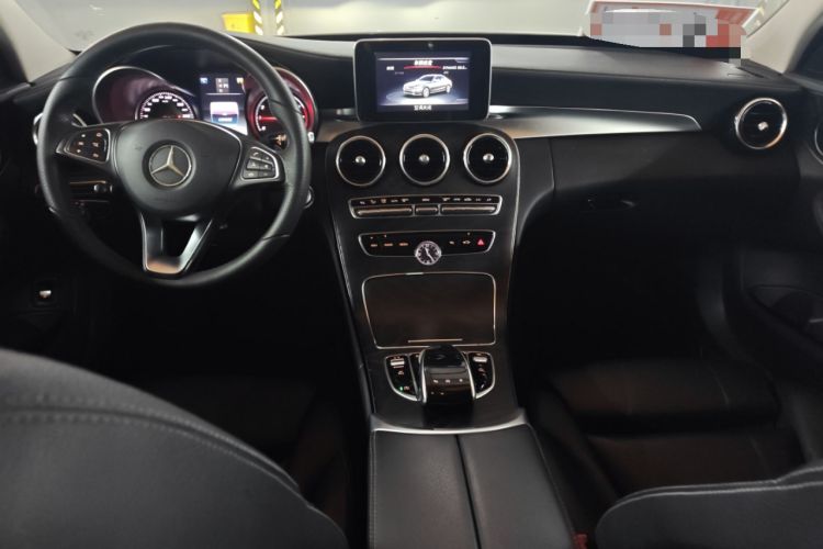 Used Mercedes-Benz C-Class 2016 C 200 L Sport Edition Center Console