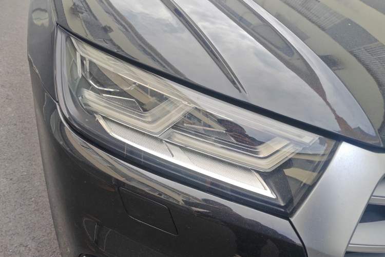Used Audi Q5L 2020 Updated 40 TFSI Prestige Fashion Edition Right Front Headlight