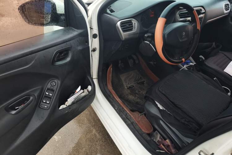 Used Peugeot 301 2016 1.6L Manual Comfort Edition Driver Seat