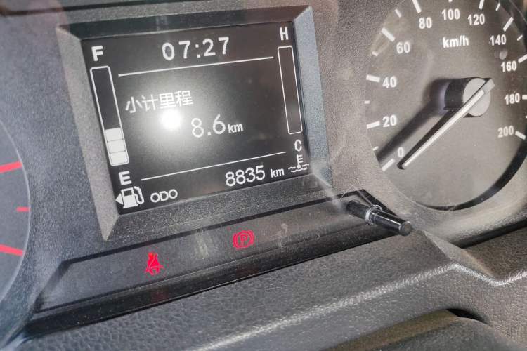 Used BAW Warrior 2021 2.4T Three-Door Four-Wheel Drive Short Wheelbase Gasoline Version China VI Emission Standard Odometer Close Up