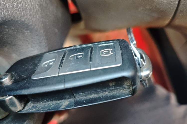 Used BAIC Weiwang M20 2014 1.5L Basic Version DAM15DL Vehicle Key