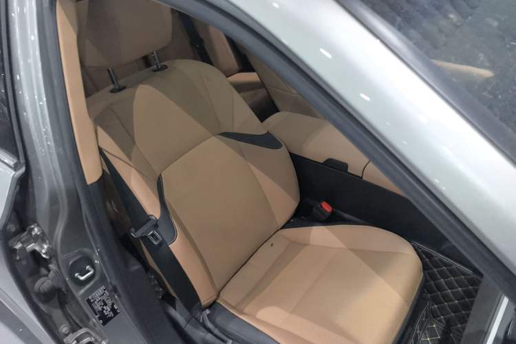 Used Lexus ES 2022 200 Excellence Edition Right Front Seat