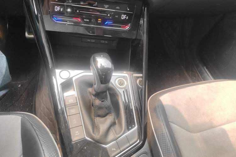 Used Volkswagen Tayron X 2020 330TSI Two-Wheel Drive Luxury Smart Connectivity Version
