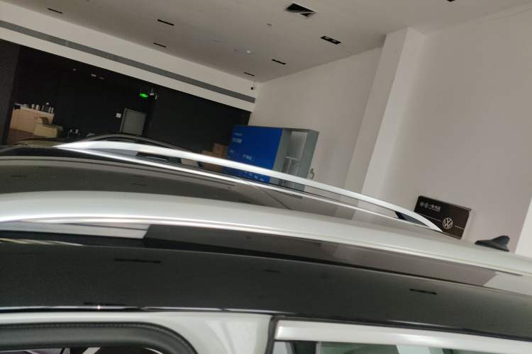 Used Volkswagen Tavendor 2024 380TSI All-Wheel Drive R-Line Cruise Edition