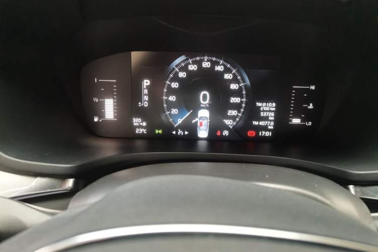 Used Volvo S60 2021 T4 Zhiyi Luxury Edition Odometer Close Up