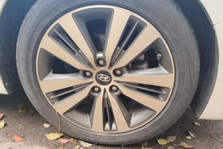 Used Hyundai Mistra 2014 1.8L Automatic Deluxe DLX Model