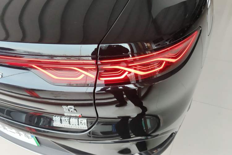 Used BYD Han 2025 DM-i Intelligent Driving Edition 125KM LiDAR Flagship Model