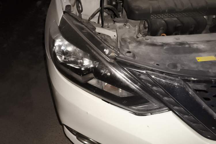 Used Nissan Sylphy 2016 1.6 XL CVT Deluxe Edition Right Front Headlight