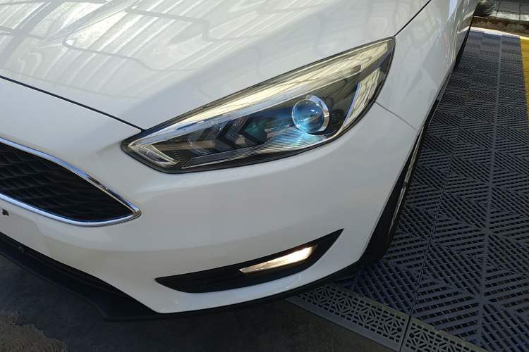 Used Ford Focus 2018 Hatchback Classic 1.6L Automatic Trendy SmartDrive Edition