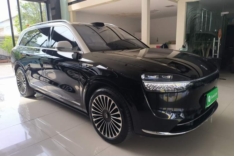 Used Hima AITO M9 2024 Range-Extended Ultra Version 52 kWh 6-Seater Model Front Right 45 Deg