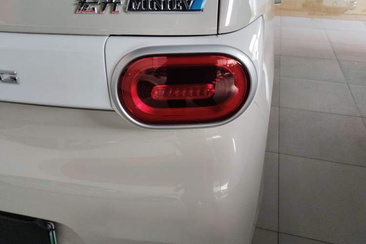 Used Wuling Hongguang MINIEV 2024 3rd Generation 215km Youth Edition
