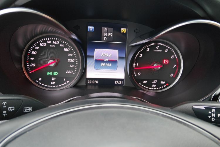 Used Mercedes-Benz C-Class 2017 C 200 station wagon Odometer Close Up