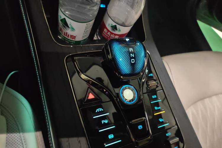 Used BYD Han 2020 EV Long-Range Deluxe Model Gear Lever