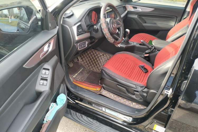 Used Great Wall Poer 2021 2.0T Commercial Version Manual Diesel Two-Wheel Drive Elite Long-Box GW4D20M Driver Seat