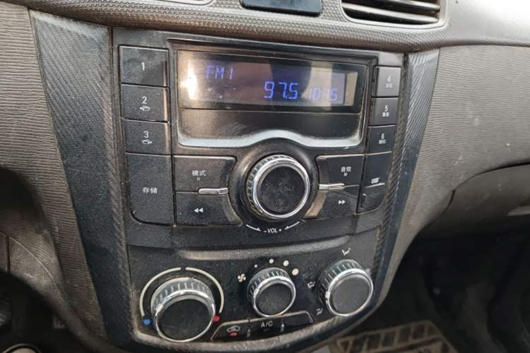 Used Wuling Hongguang 2014 1.2L S Standard Version China IV Standard Audio And AC Panel