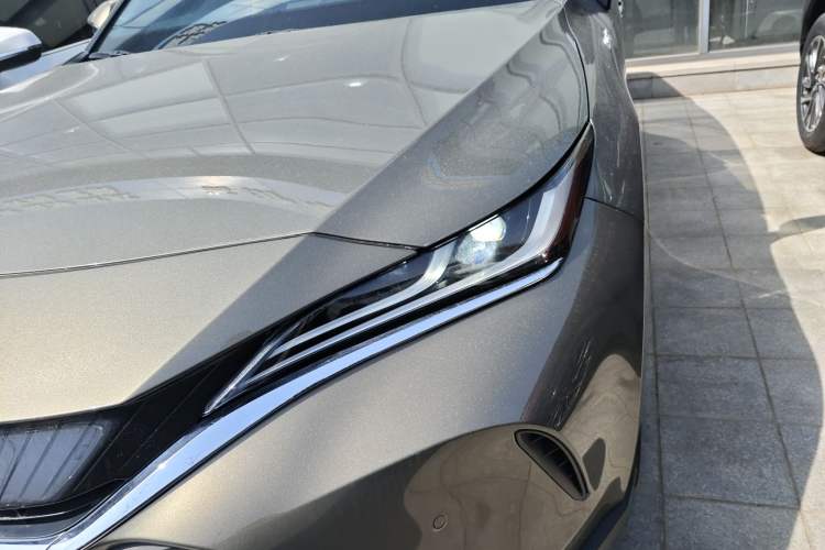 Used Toyota Harrier 2022 Dual-Engine 2.5L CVT Four-Wheel Drive Flagship Edition
