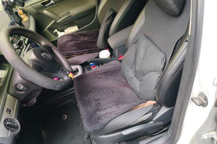 Used Volkswagen Lavida 2013 Revised Classic 1.6L Automatic Fashion Edition