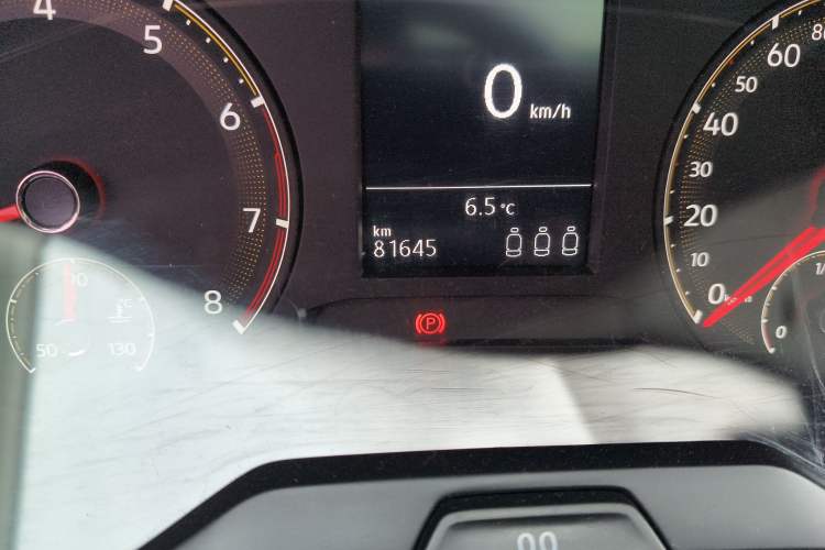 Used Volkswagen Sagitar 2020 280TSI DSG Comfort Version China VI Standard Odometer Close Up