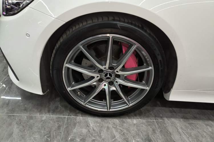 Used Mercedes-Benz E-Class 2023 E 260 Coupe Left Front Wheel Hub