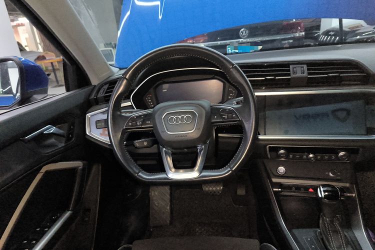 Used Audi Q3 2019 35 TFSI Fashion Dynamic Model