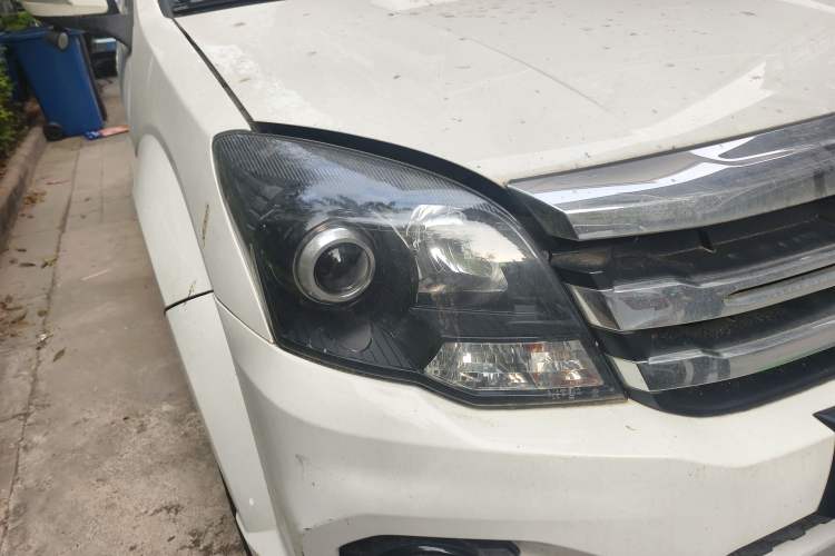 Used Haval H5 Classic 2018 Classic Edition 2.0T Diesel Manual 4x4 Prestige Model Right Front Headlight