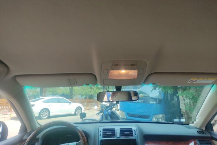 Used Toyota Crown 2012 2.5L Royal Headliner