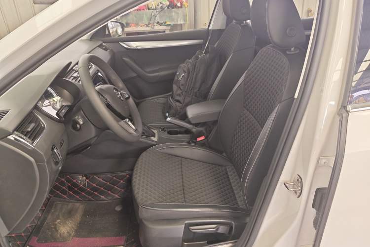 Used Skoda Octavia 2020 1.5L Automatic SmartDrive Luxury Edition Left Front Seat