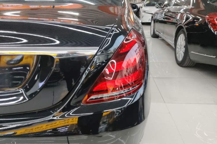 Used Mercedes-Benz S-Class 2017 S 320 L Business Model
