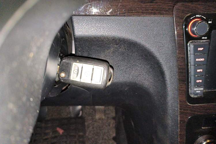 Used Dongfeng Fengon 370 2016 1.5L Manual Standard Edition SFG15-02 7 Seats Vehicle Key