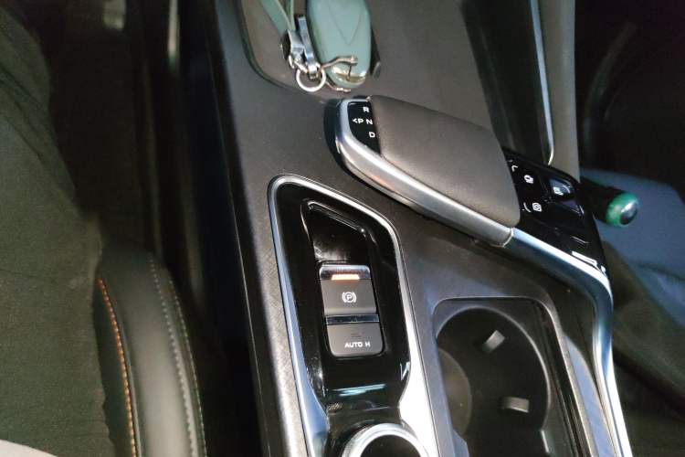 Used CHANGAN UNI-T 2022 1.5T Sport Edition Premium Version Gear Lever