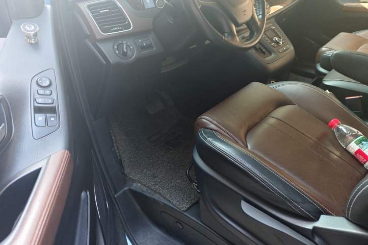 Used SAIC MAXUS G10 2016 2.0T Automatic Luxury Executive Edition