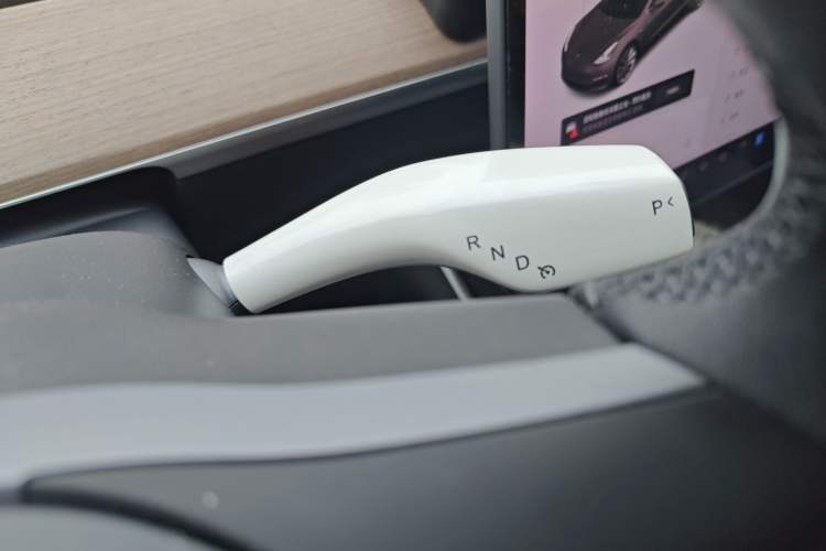 Used Tesla Model 3 2020 Long-Range Rear-Wheel-Drive Version