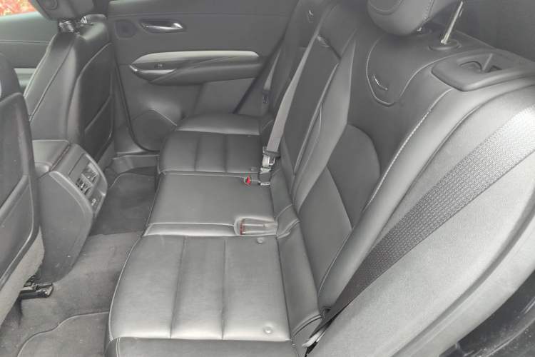 Used Cadillac XT4 2021 28T Two-Wheel Drive Leading Version
